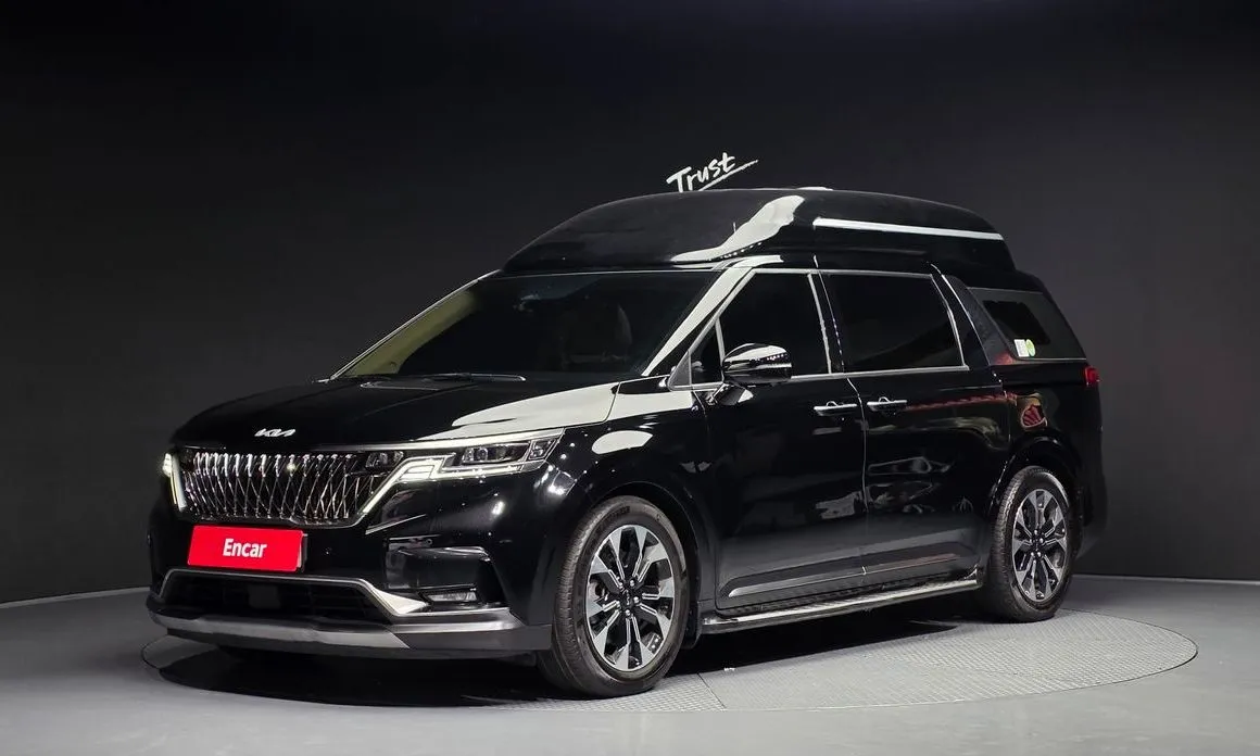 Kia Carnival — фото 1
