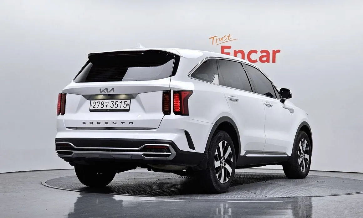 Kia Sorento — фото 5