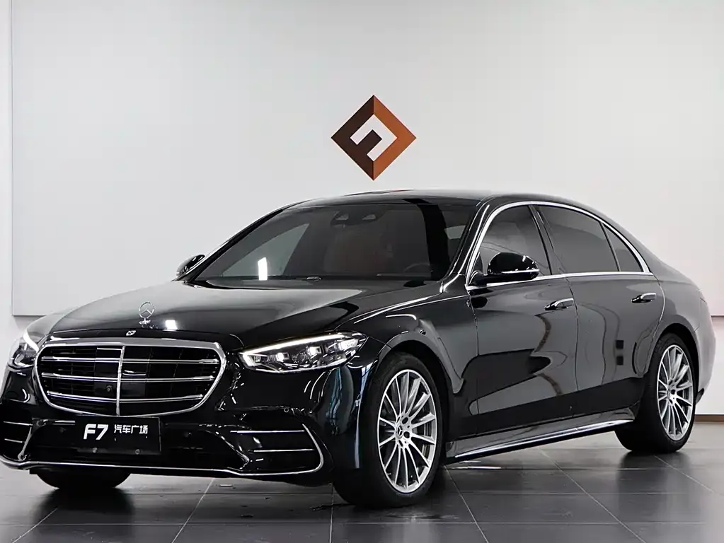 Mercedes-Benz S-Class — фото 1