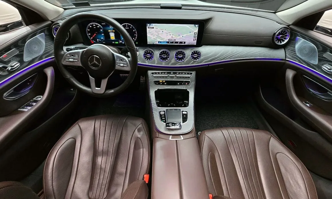Mercedes-Benz CLS-Class — фото 10