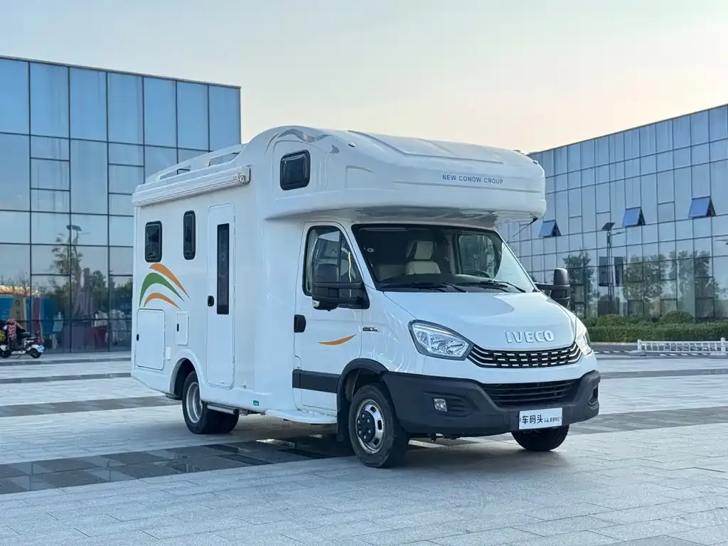 IVECO Ousheng — фото 5