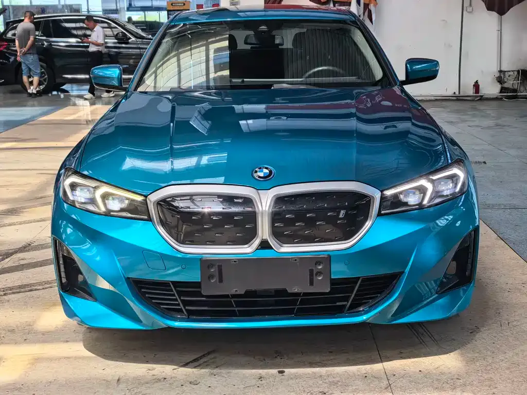 BMW i3 — фото 1