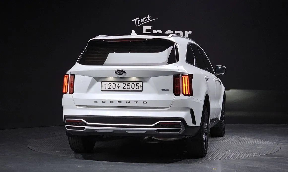 Kia Sorento — фото 3