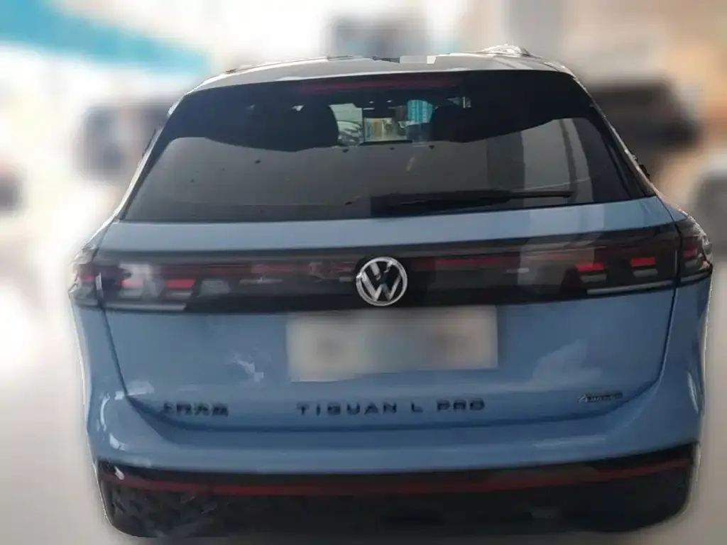 Volkswagen Tiguan L — фото 6