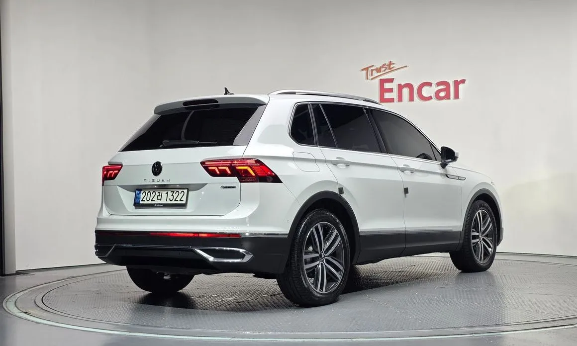 Volkswagen Tiguan — фото 2