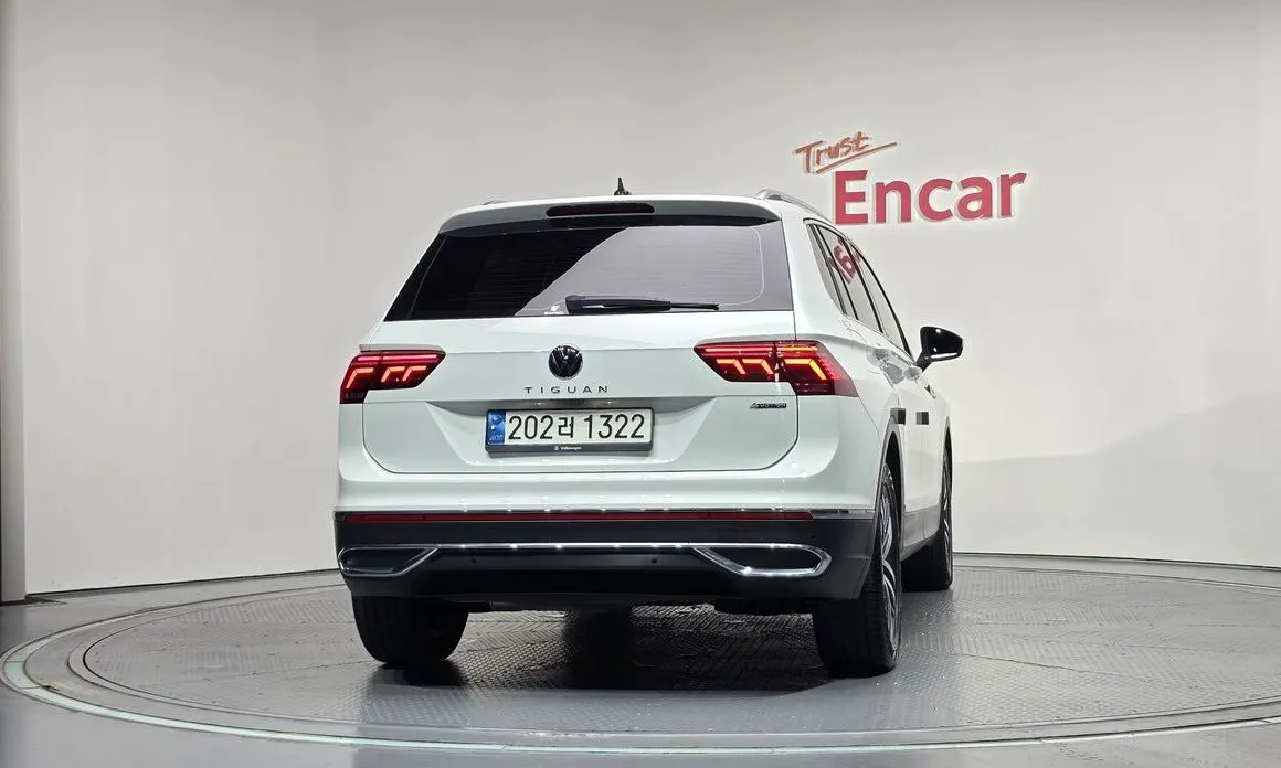 Volkswagen Tiguan — фото 5