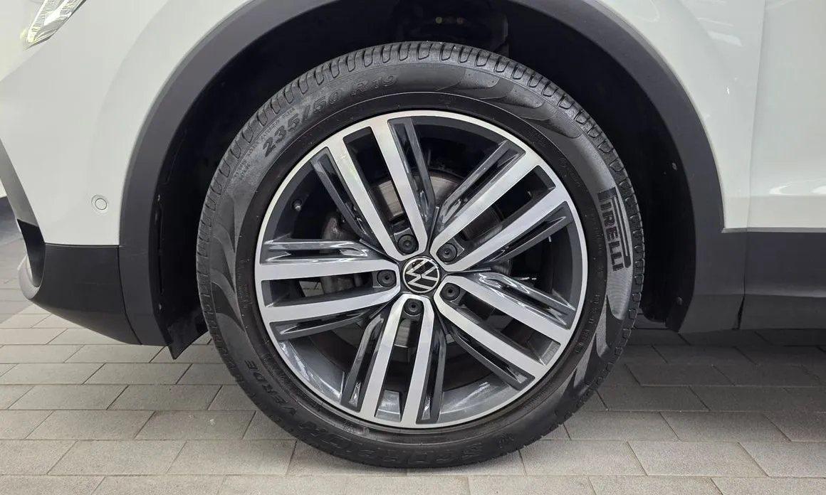 Volkswagen Tiguan — фото 6