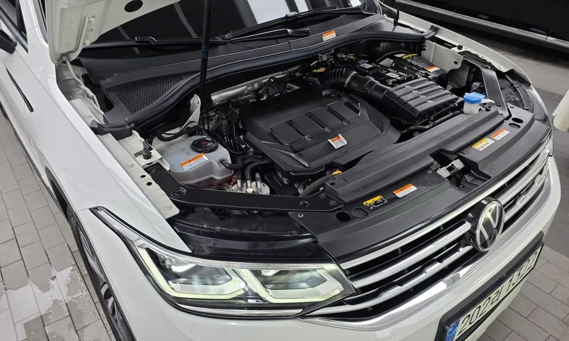 Volkswagen Tiguan — фото 10