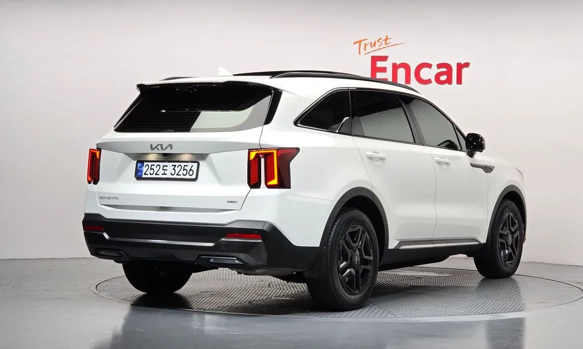 Kia Sorento — фото 5