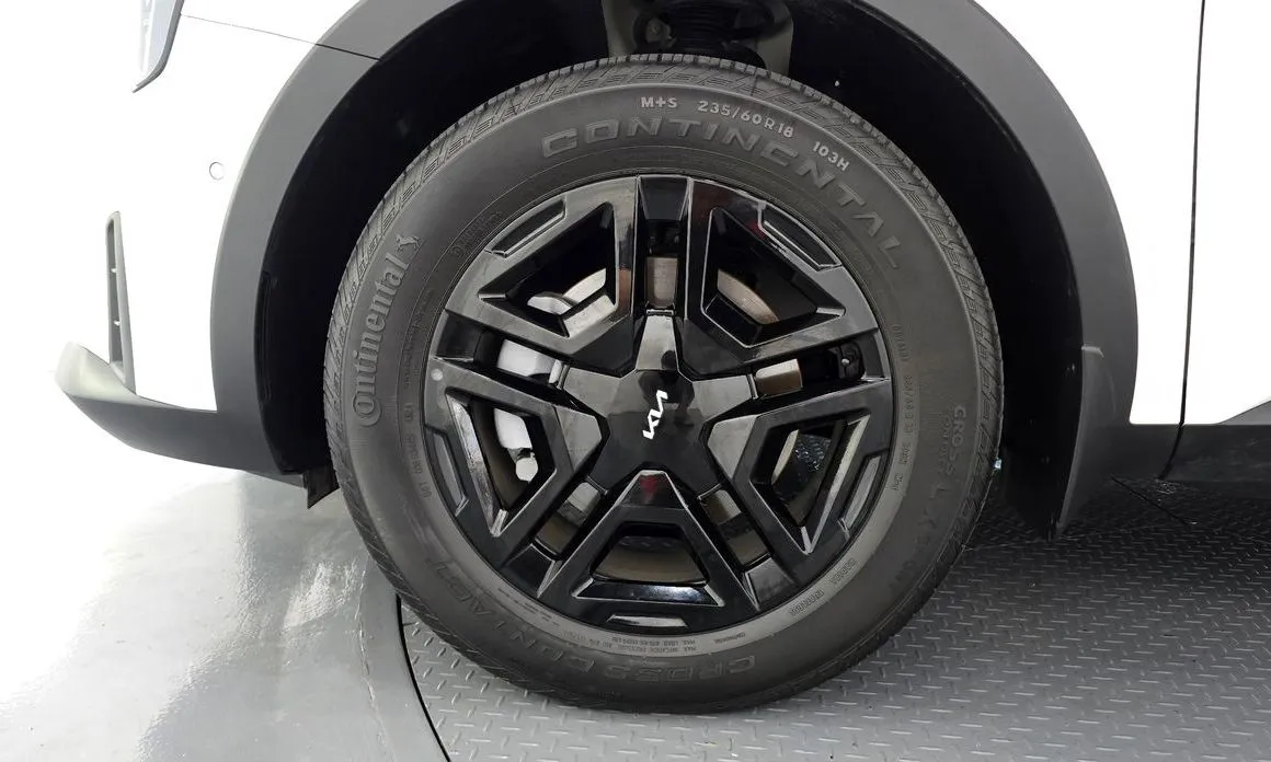 Kia Sorento — фото 4