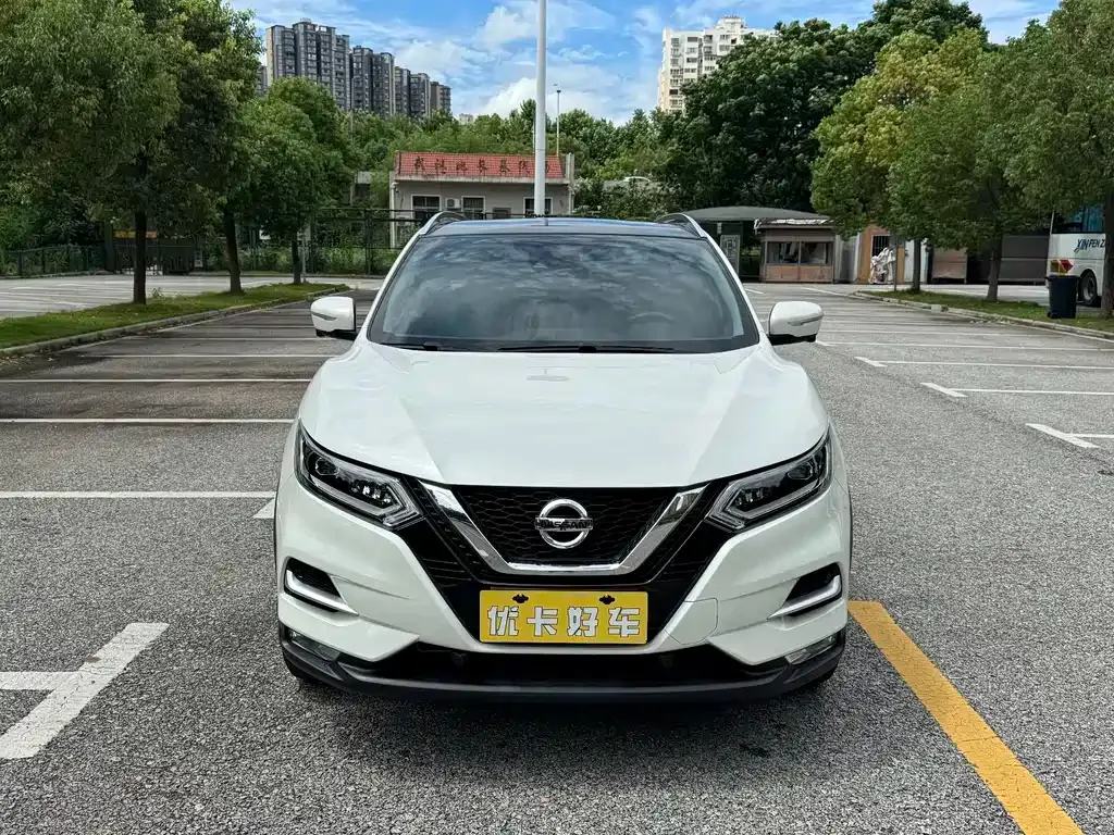Nissan Qashqai — фото 6