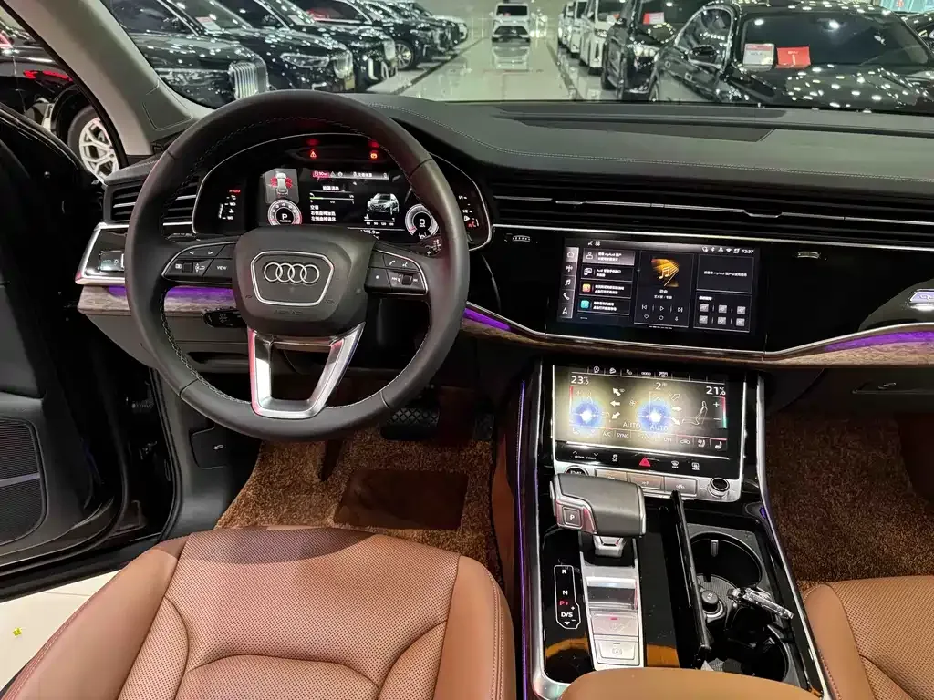 Audi Q7 — фото 4