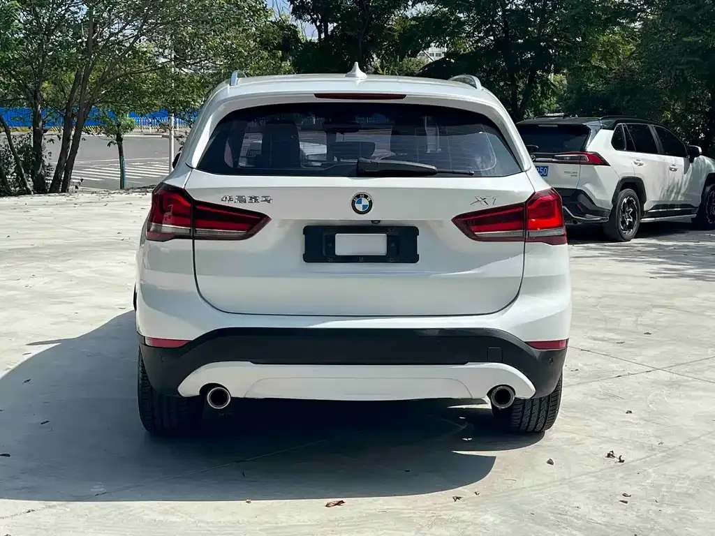 BMW X1 — фото 3