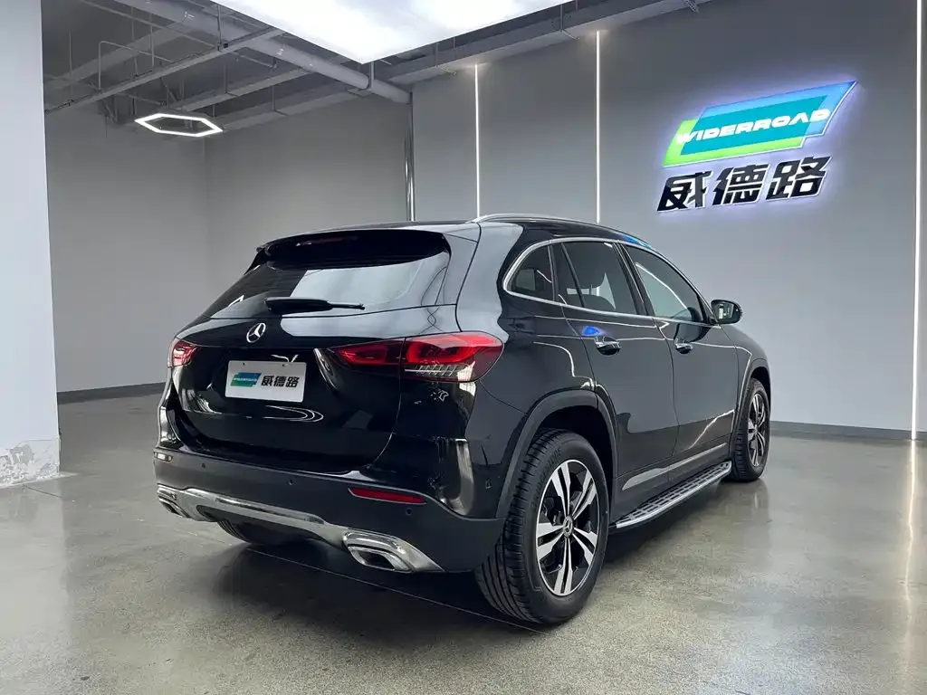 Mercedes-Benz GLA — фото 10