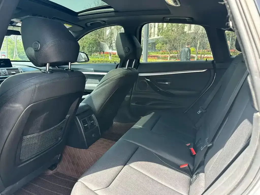 BMW 3 Series GT — фото 2