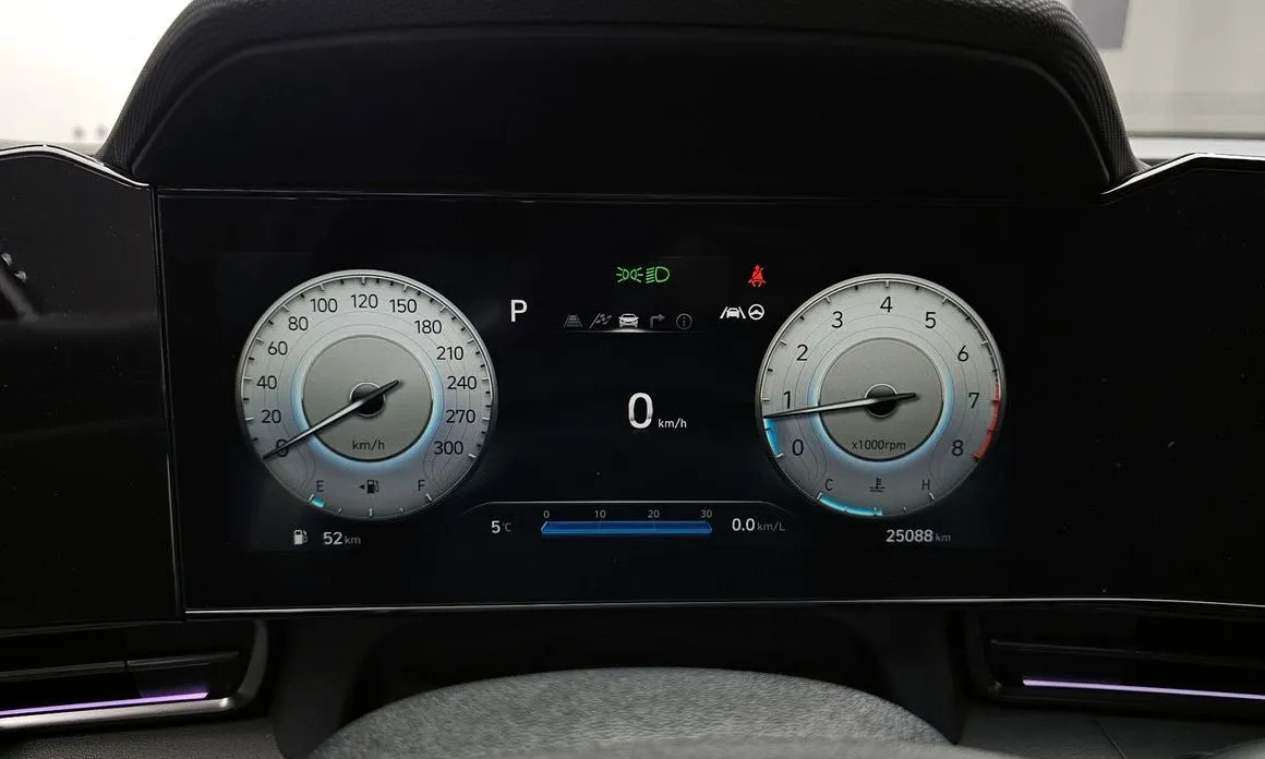 Hyundai AVANTE — фото 2