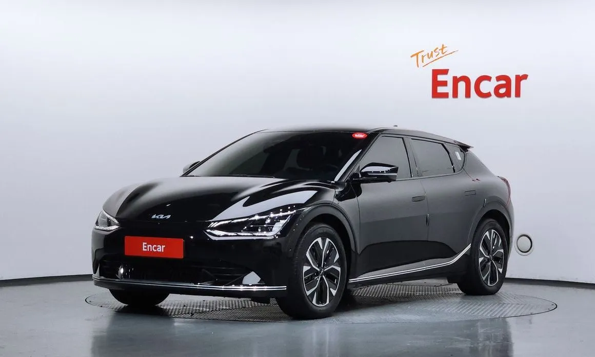 Kia EV6 — фото 1