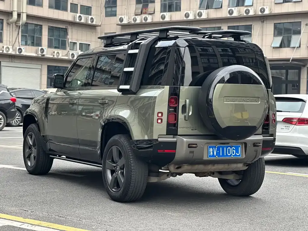 Land Rover Defender — фото 4