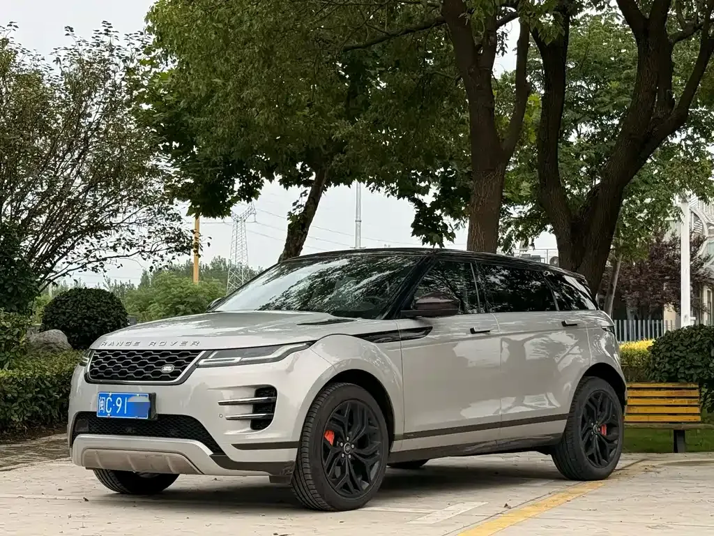 Land Rover Evoque — фото 1