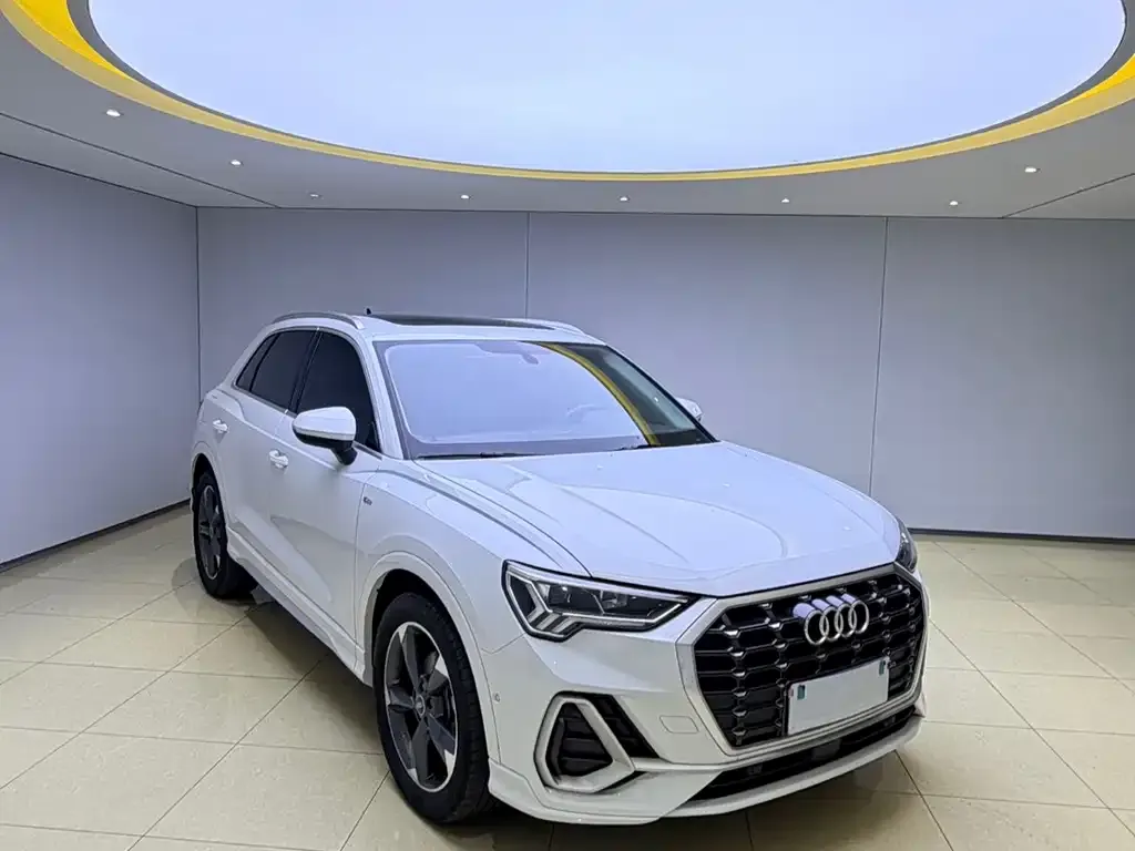 Audi Q3 — фото 4
