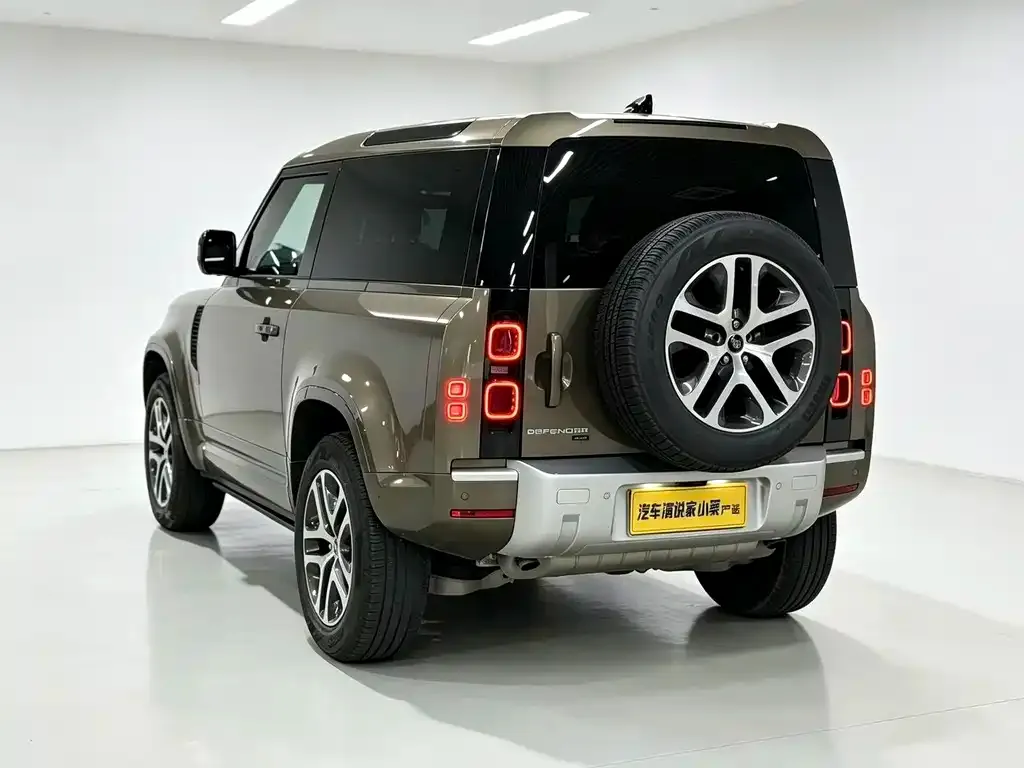 Land Rover Defender — фото 2