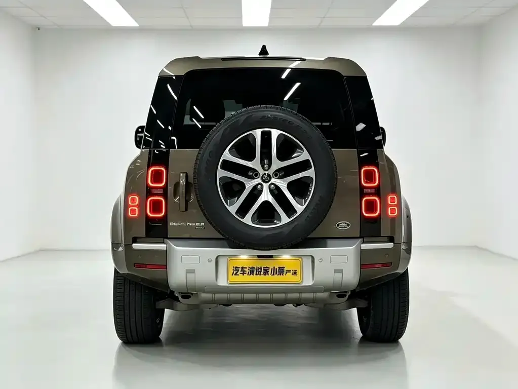 Land Rover Defender — фото 4