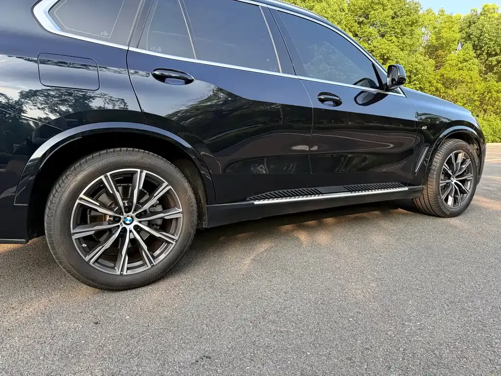 BMW X5 (Import) — фото 9