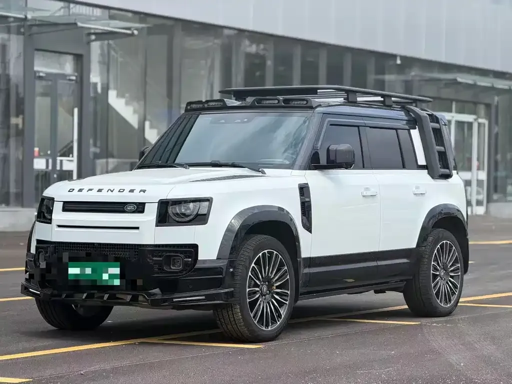 Land Rover Defender — фото 1
