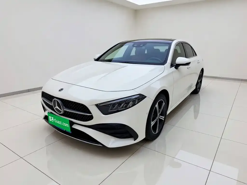 Mercedes-Benz A-Class — фото 1
