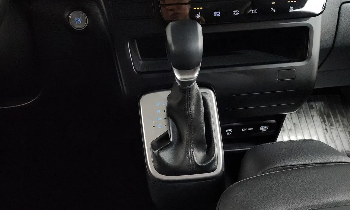 Hyundai Staria — фото 3