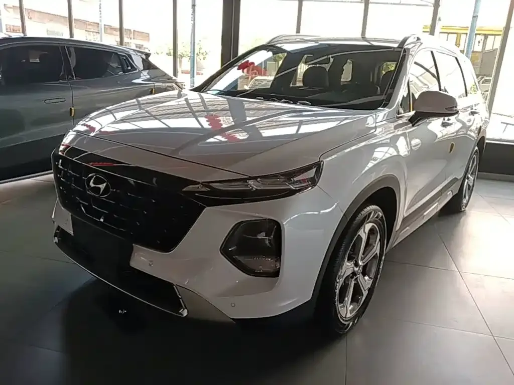 Hyundai Santa Fe — фото 3