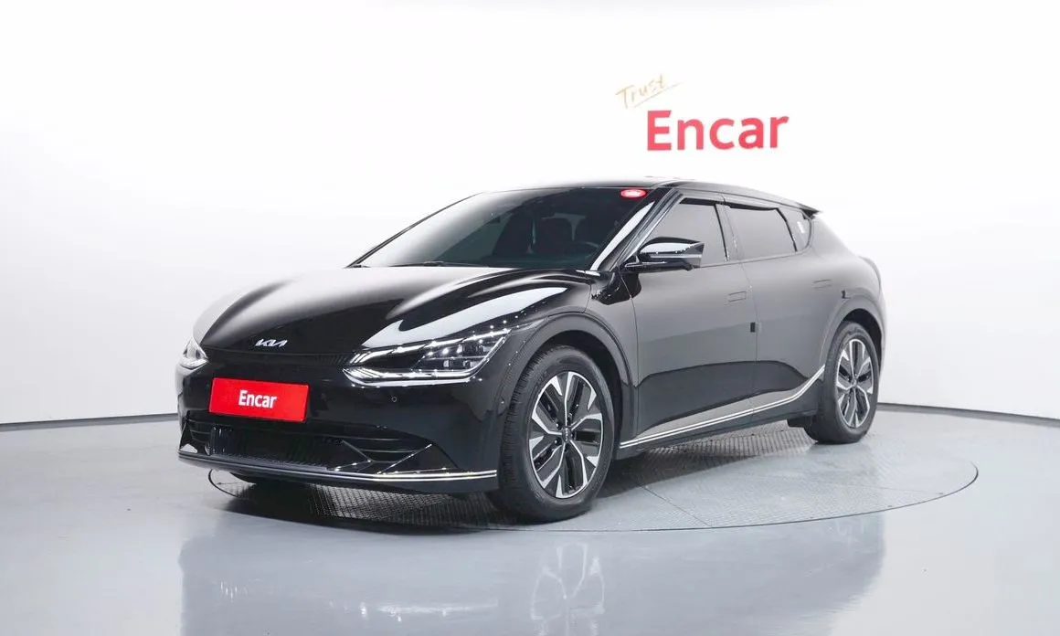 Kia EV6 — фото 1