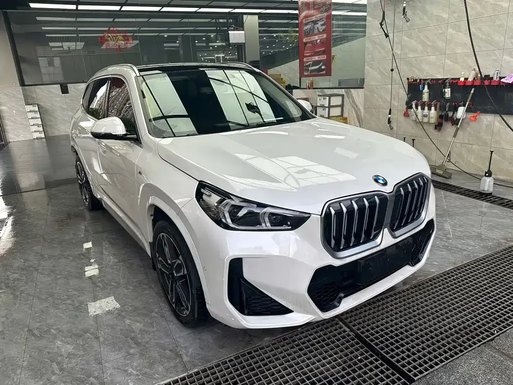BMW X1 — фото 4