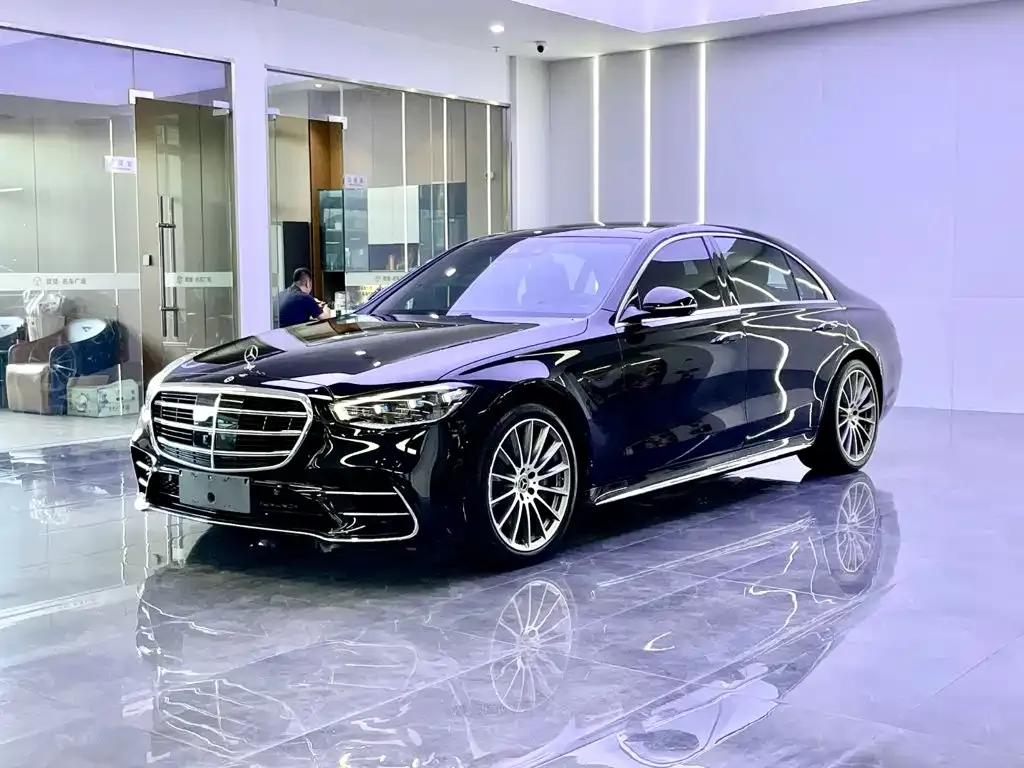 Mercedes-Benz S-Class — фото 1