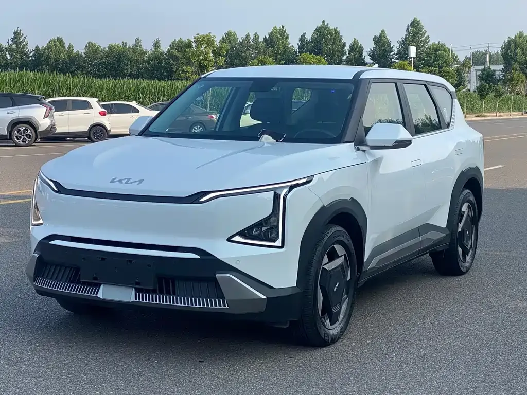 Kia EV5 — фото 1