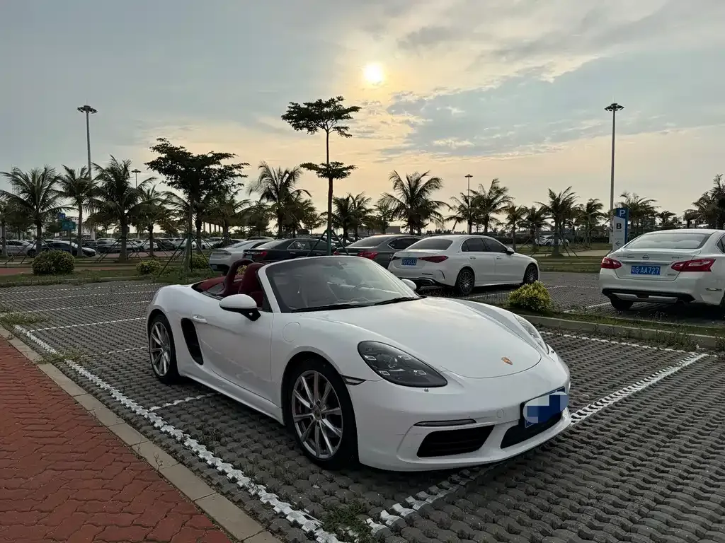 Porsche 718 — фото 10