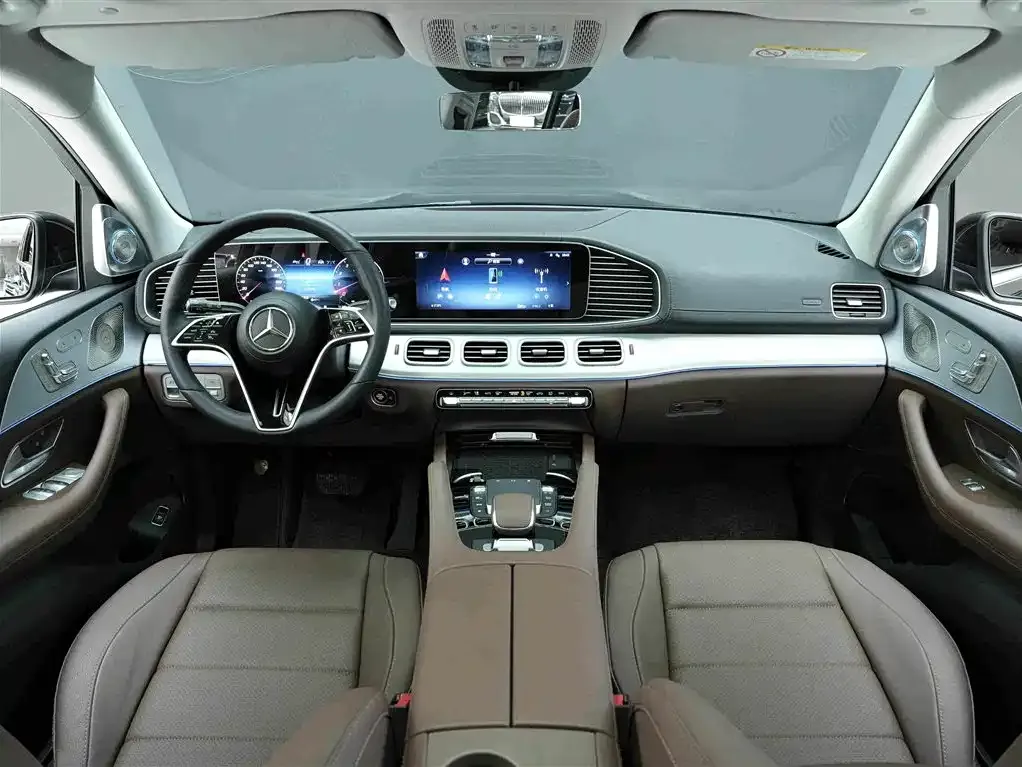 Mercedes-Benz GLS — фото 9
