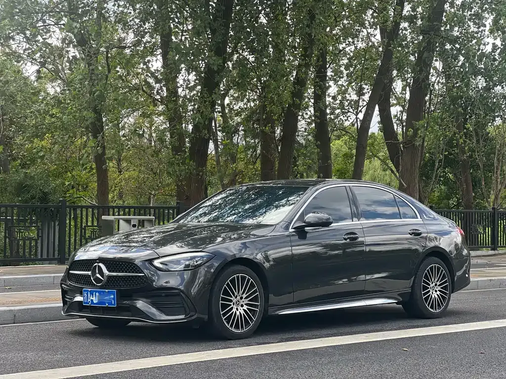 Mercedes-Benz C-Class — фото 1