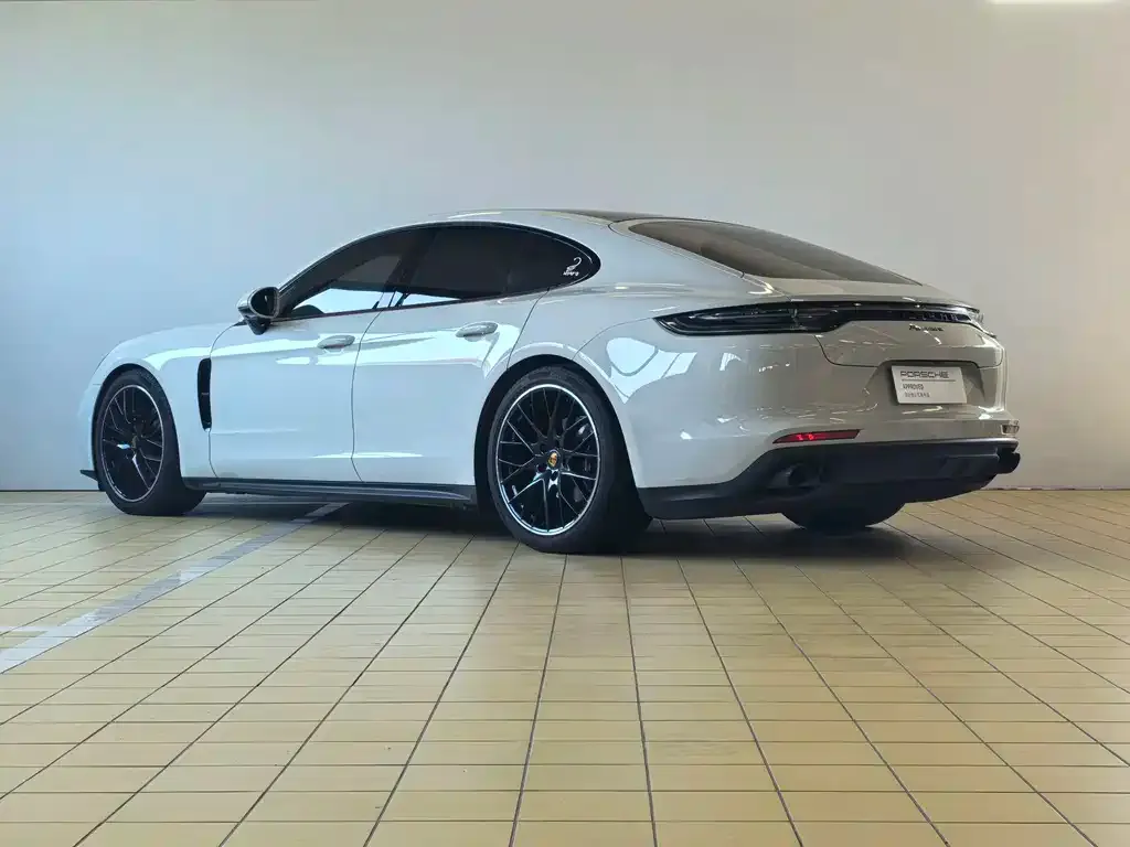 Porsche Panamera — фото 3