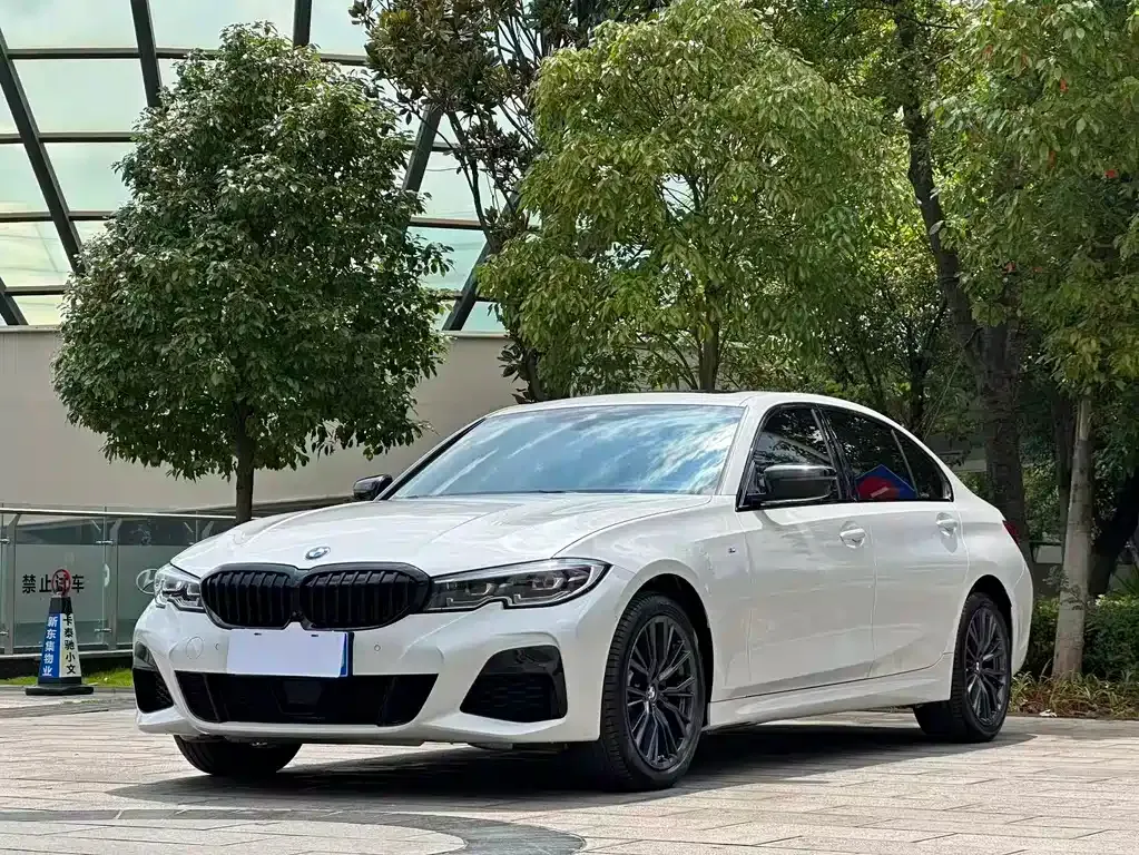 BMW 3 Series — фото 1