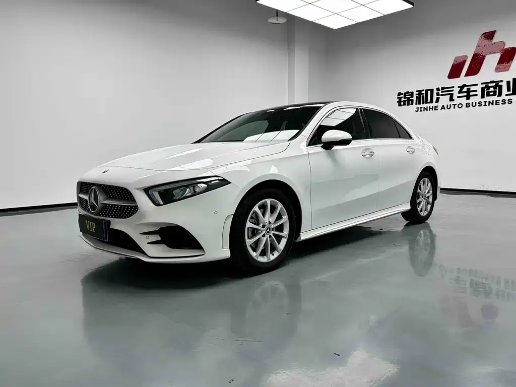 Mercedes-Benz A-Class — фото 1