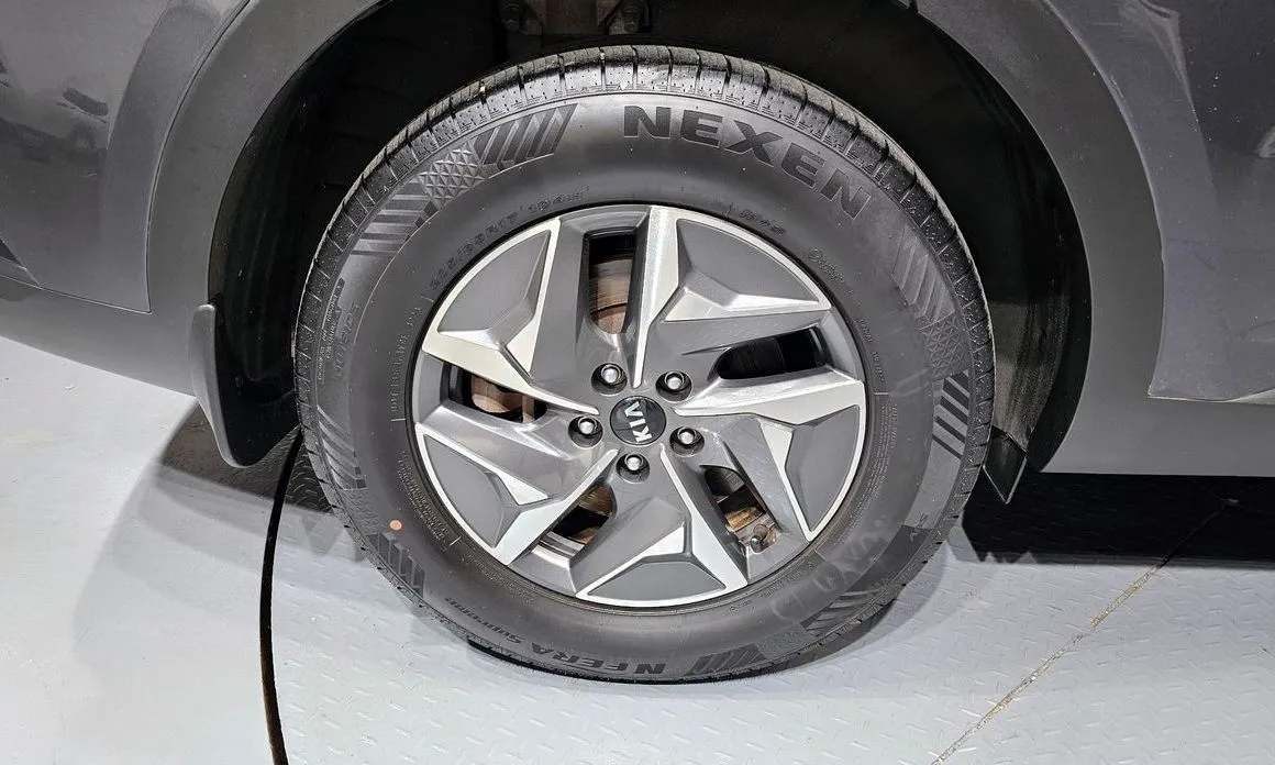 Kia Sorento — фото 3