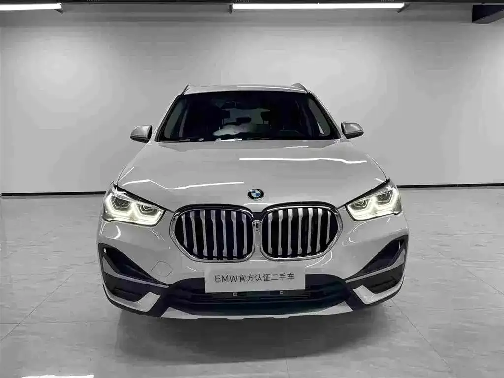 BMW X1 — фото 5