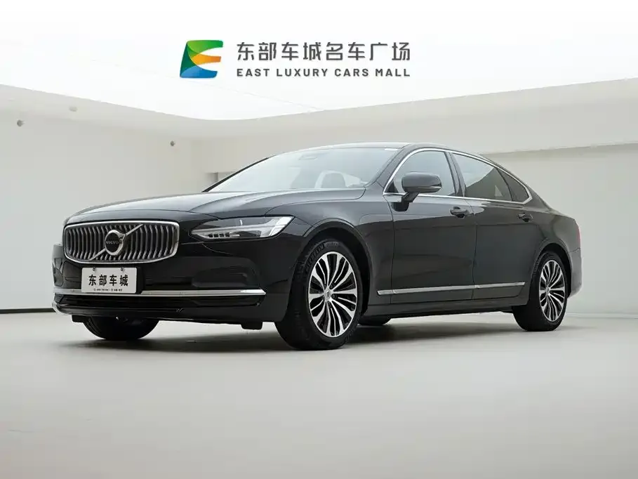 Volvo S90 — фото 1