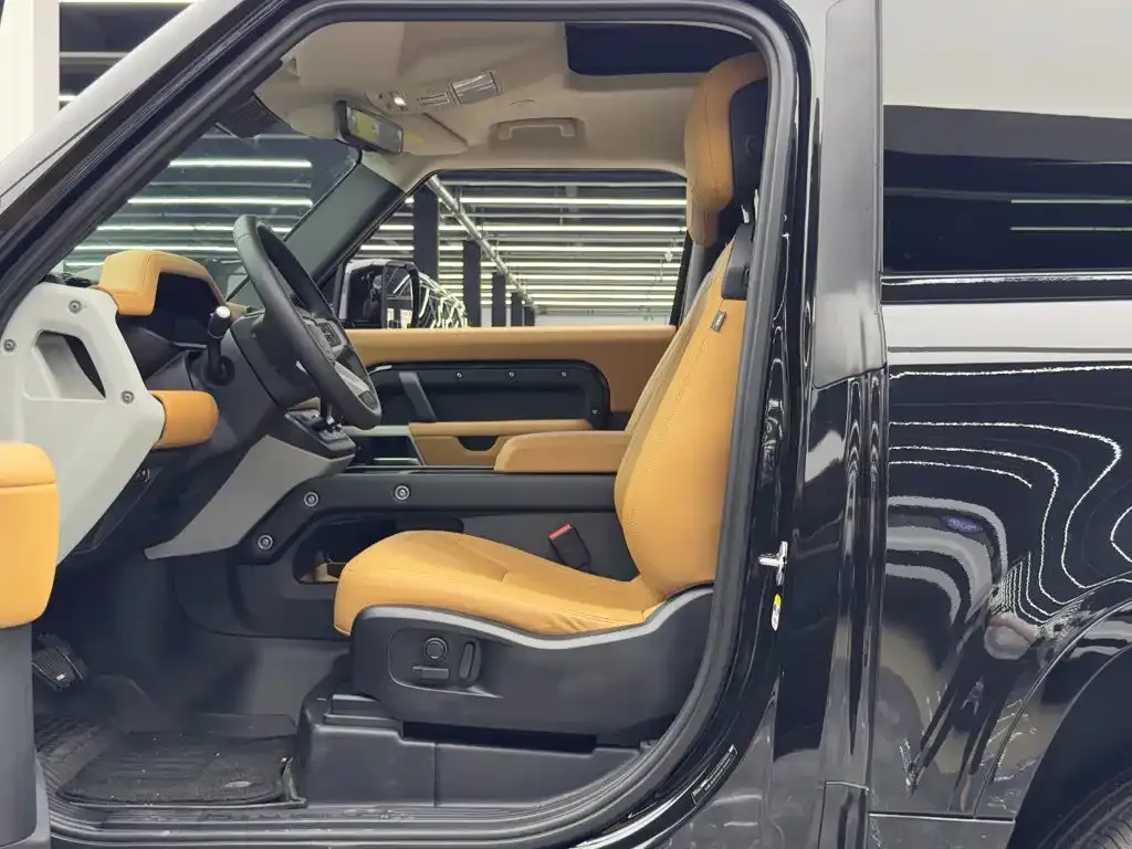 Land Rover Defender — фото 6