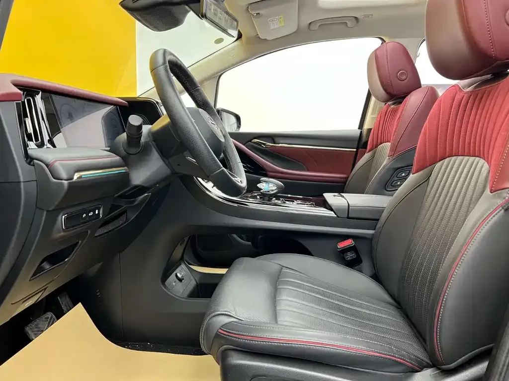 GAC Motor Trumpchi E9 — фото 5