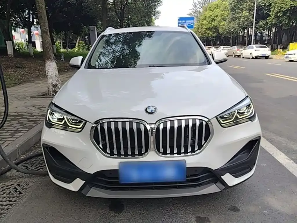 BMW X1 — фото 6