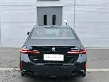 BMW i5 — фото 4