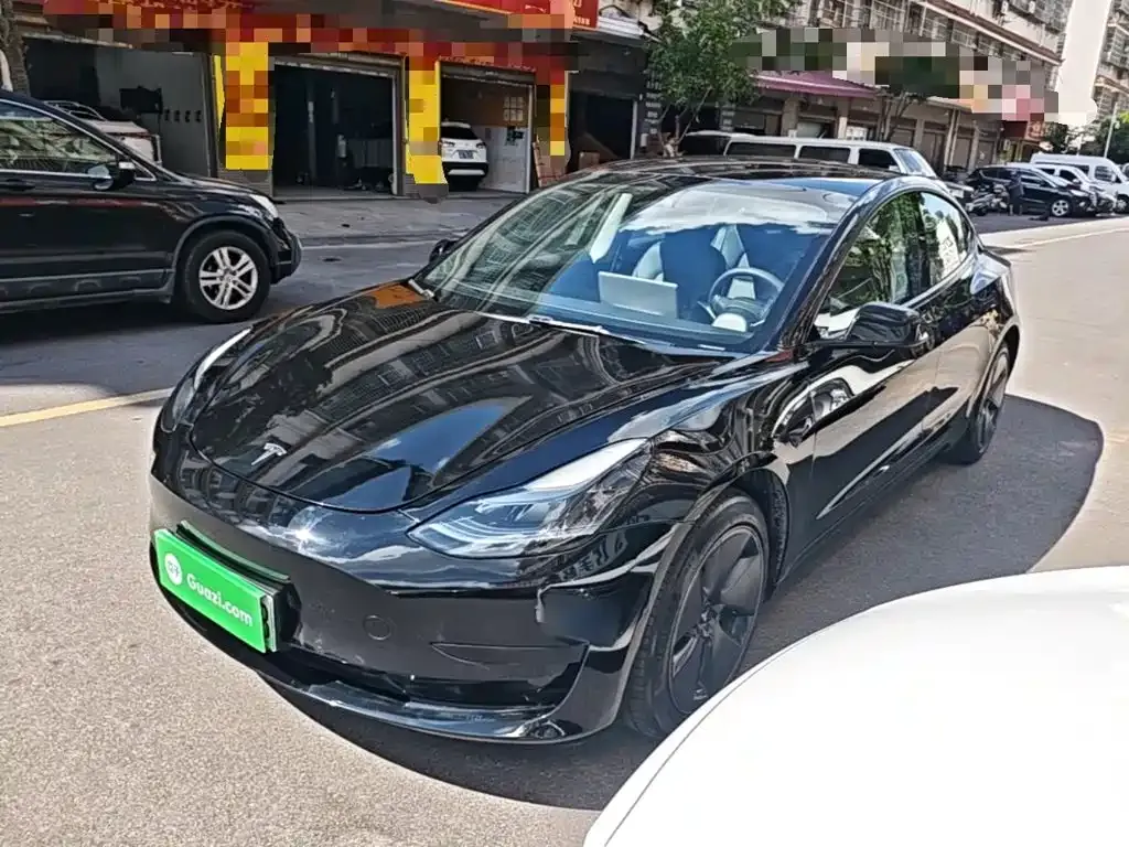 Tesla Model 3 — фото 2