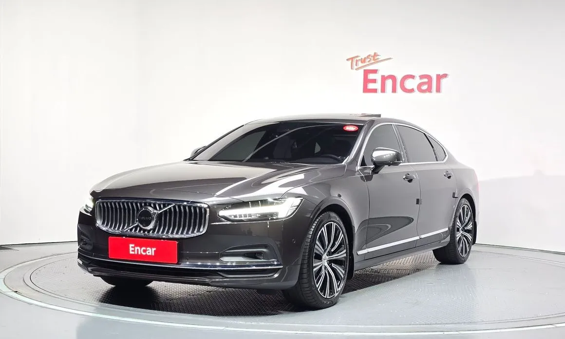 Volvo S90 — фото 1